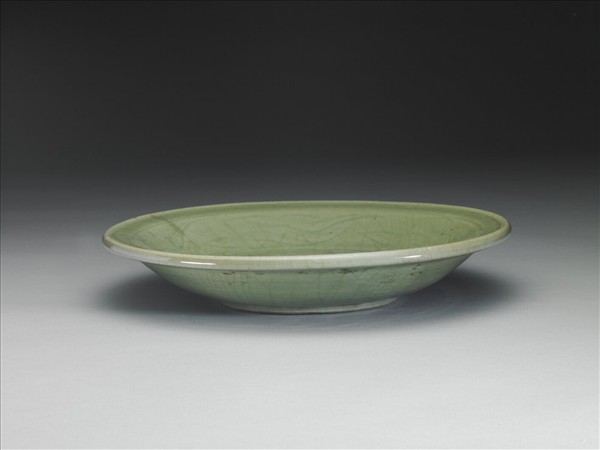 龍泉窯 青瓷刻花花卉盤