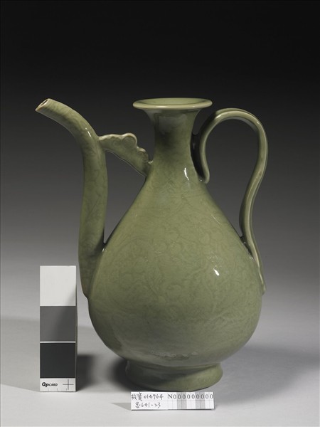 龍泉窯 青瓷劃花枇杷執壺