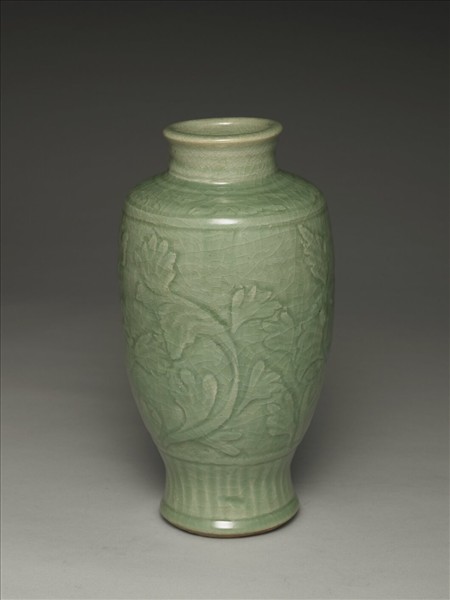 龍泉窯 青瓷劃花花卉瓶