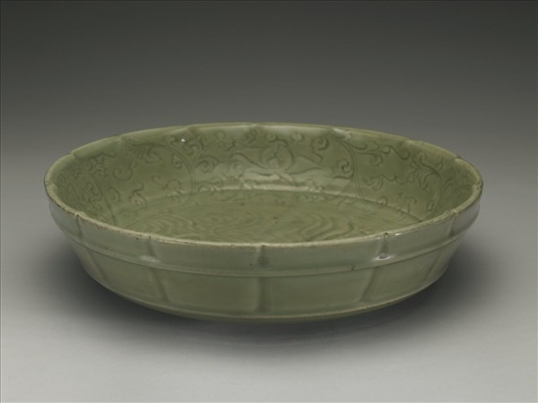 龍泉窯 青瓷劃花雙魚洗