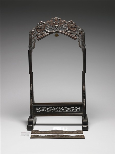 如意雲蝠紋木架