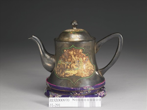 銀胎畫琺瑯山水圖壺