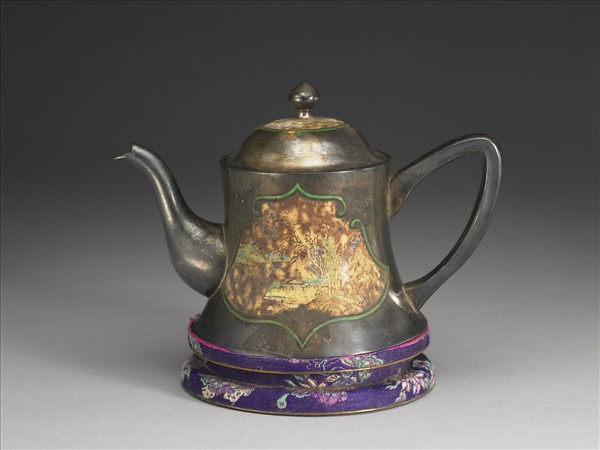 銀胎畫琺瑯山水圖壺