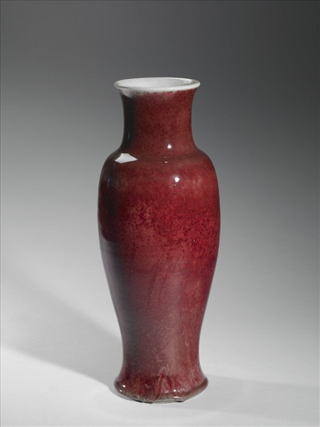 紅釉觀音瓶
