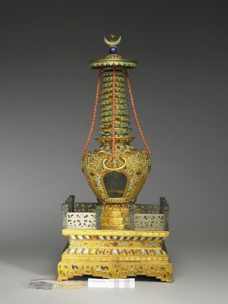 鍍金嵌珊瑚松石藏式塔形龕