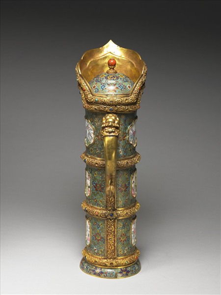 掐絲兼繪琺瑯多穆壺