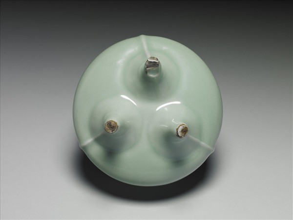 龍泉窯 青瓷鬲式爐