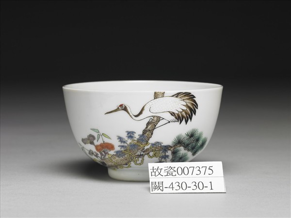 粉彩松鶴長春鍾