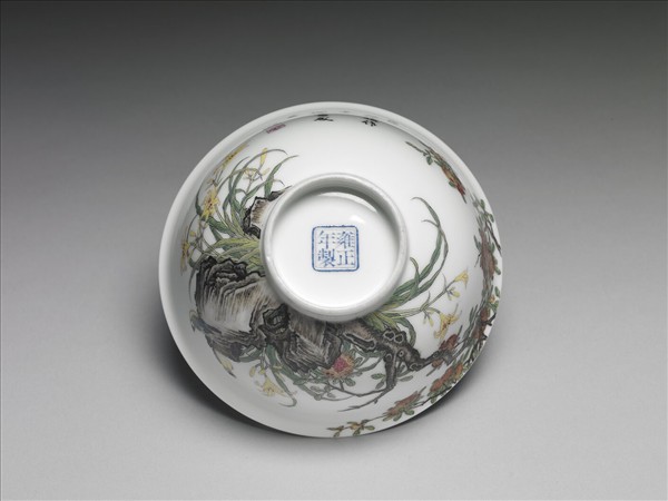 琺瑯彩石榴花鳥紋碗