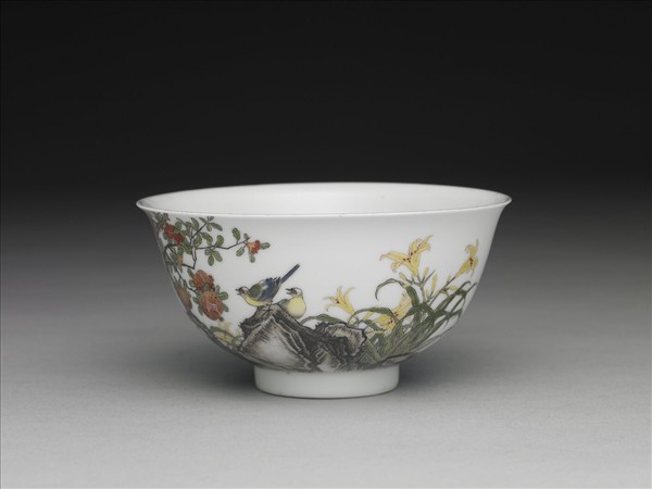 琺瑯彩石榴花鳥紋碗
