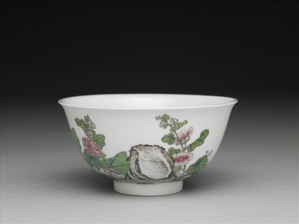 琺瑯彩蜀葵圖碗