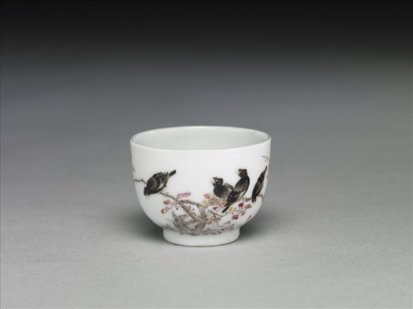 琺瑯彩鴝鵒秋光圖杯