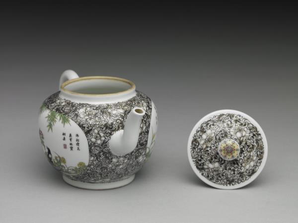 琺瑯彩瓷喜報雙安把壺