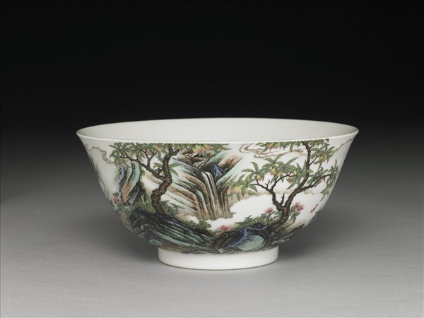 琺瑯彩瓷壽山福海圖碗