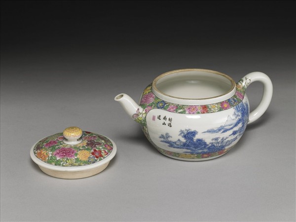 琺瑯彩青山水壺