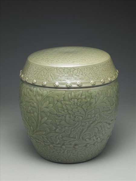 龍泉窯 青瓷刻花鼓式座墩