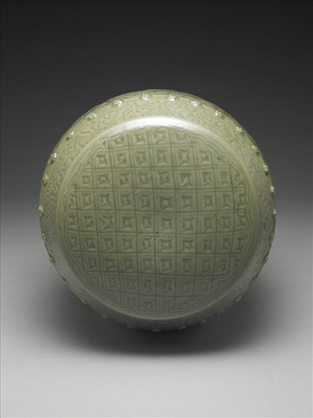 龍泉窯 青瓷刻花鼓式座墩