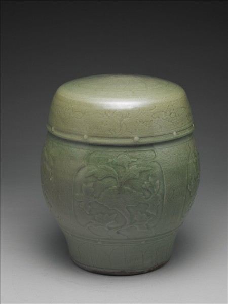 龍泉窯 青瓷刻花鼓式座墩