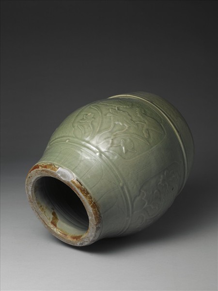 龍泉窯 青瓷刻花鼓式座墩