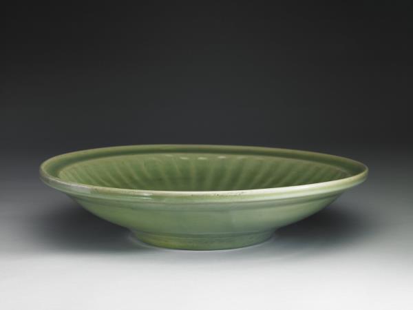 龍泉窯 青瓷印花折沿盤