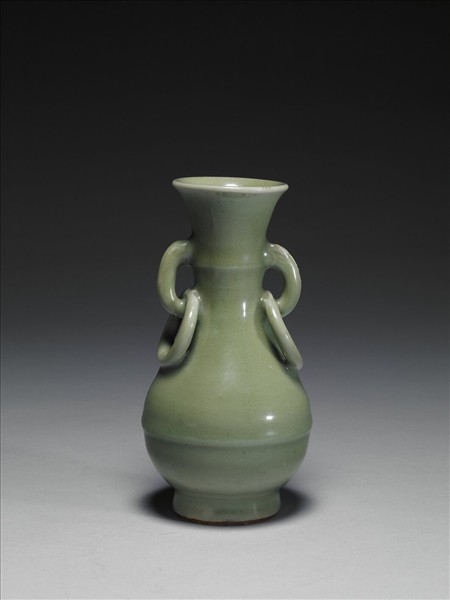 龍泉窯 青瓷獸耳銜環瓶