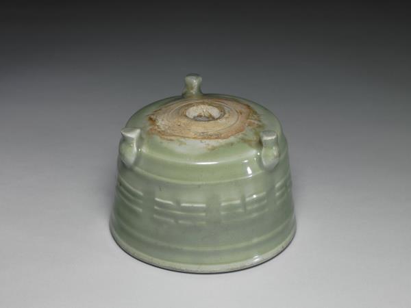 龍泉窯 青瓷八卦三足爐