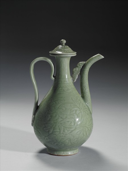 龍泉窯 青瓷劃花帶蓋執壺