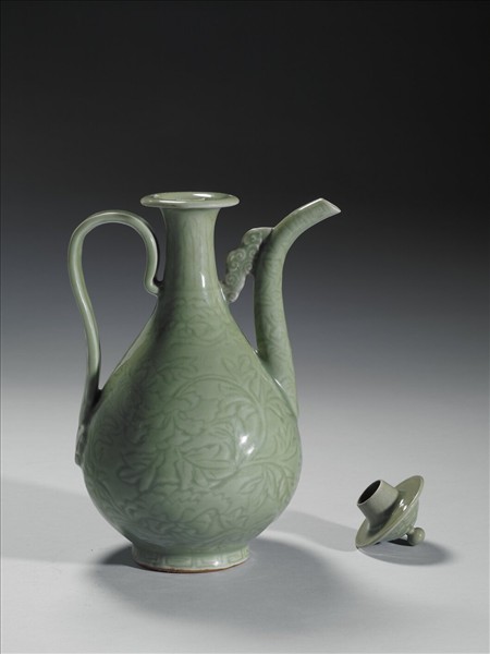 龍泉窯 青瓷劃花帶蓋執壺