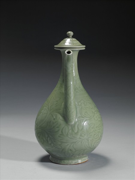 龍泉窯 青瓷劃花帶蓋執壺