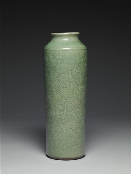 龍泉窯 青瓷劃花花卉長瓶