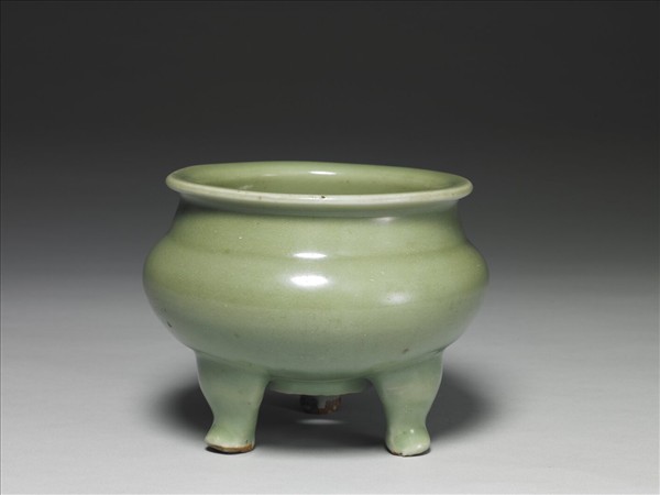 龍泉窯 青瓷鬲式爐