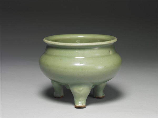 龍泉窯 青瓷鬲式爐