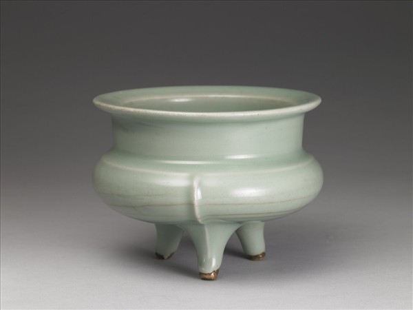 龍泉窯 青瓷鬲式爐
