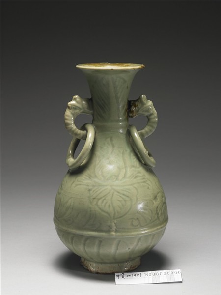 龍泉窯 青瓷獸耳聯環瓶