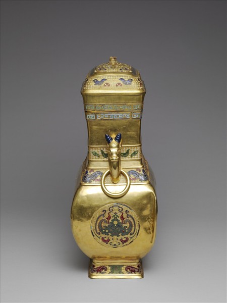 銅胎鍍金仿古萬壽尊