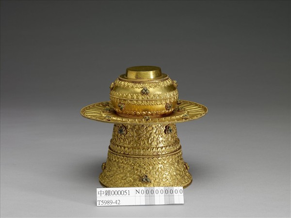 銅鎏金嵌寶石花卉紋高足座