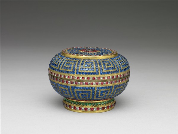 銅鎏金嵌料石盒