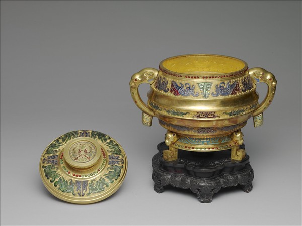 銅鎏金嵌料石簋式爐