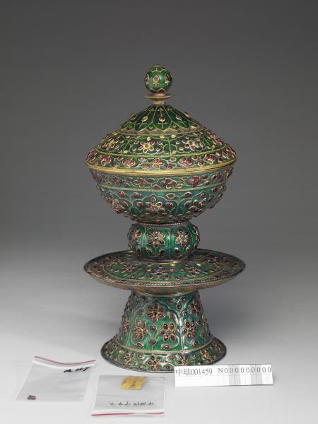 內填琺瑯嵌寶高足蓋碗