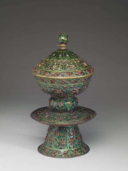 內填琺瑯嵌寶高足蓋碗