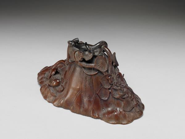 犀角雕荷葉式杯