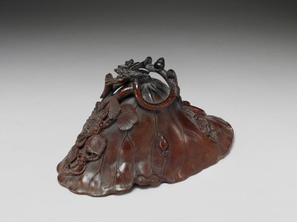 犀角雕荷葉式杯