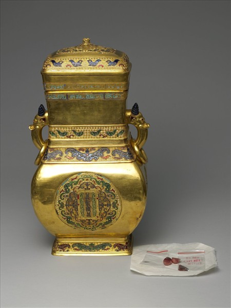 銅胎鍍金仿古萬壽尊