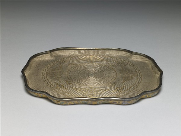 編銀絲嵌螺鈿海棠式淺盤