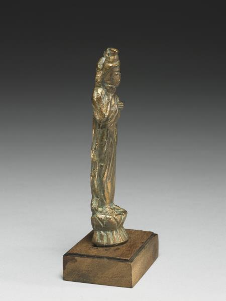 日本 江戶時代 十七世紀或更晚 銅鎏金菩薩立像