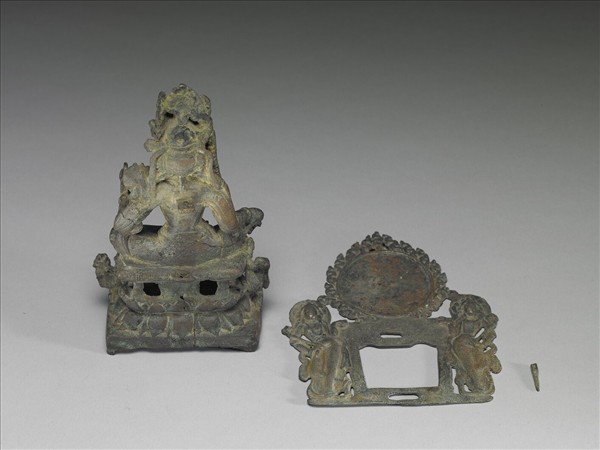 青銅鎏金嵌銀菩薩半跏像