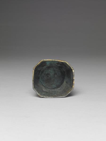 日本 室町時代晚期 十六世紀或更晚 銅鎏金人物立像