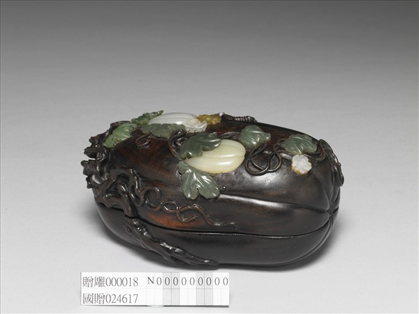 紫檀嵌玉瓜形盒