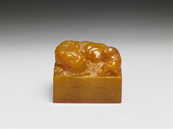 田黃石獅鈕長方印