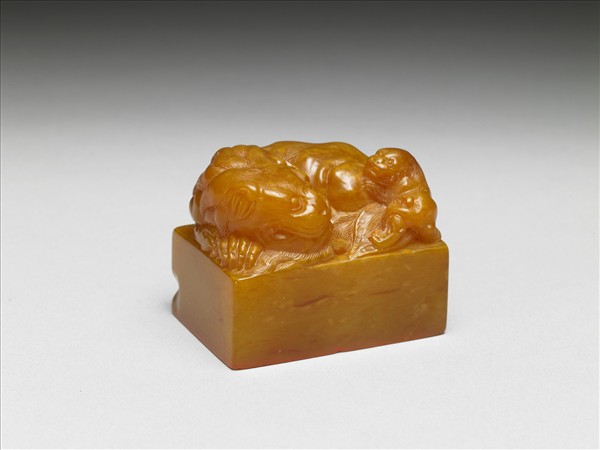 田黃石獅鈕長方印